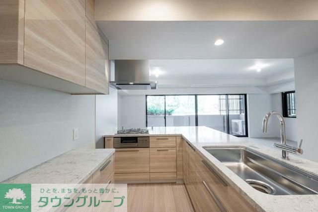 キッチン　※写真は同タイプ住戸です。
