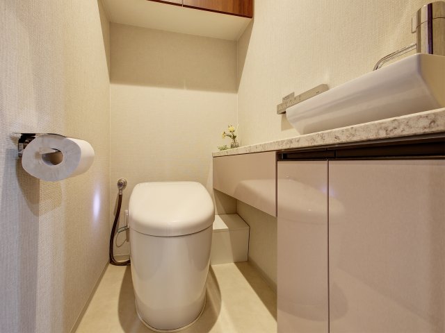 イーグルコート四条烏丸WESTのトイレ写真