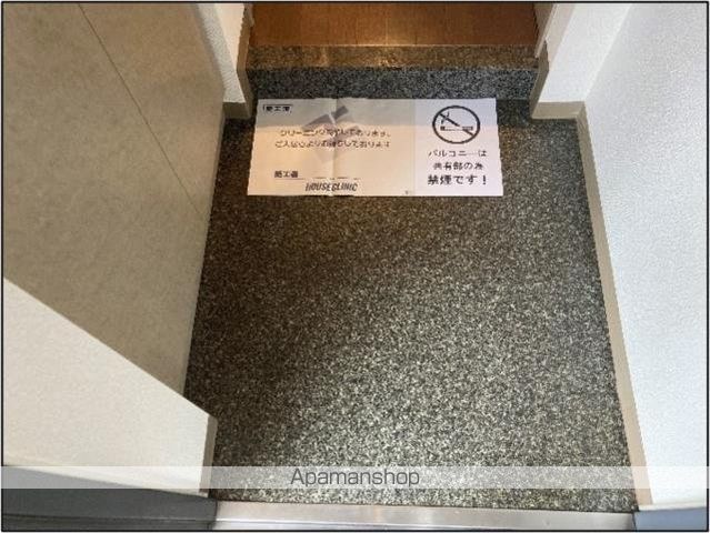 フェニックス田町の玄関写真