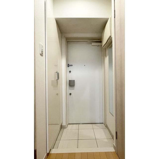 エーエス日暮里の玄関写真