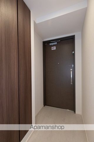 パークアクシス横濱高島町の玄関写真