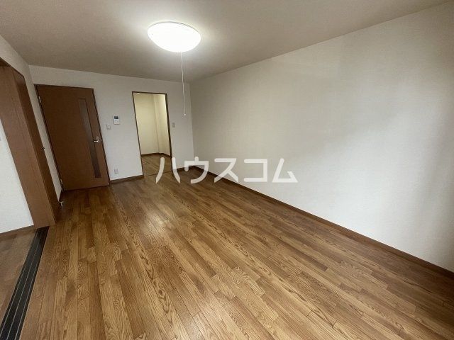 カラーシティーGタウンの居間写真