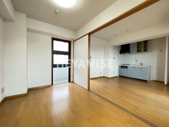 居室・リビング　※同間取りの別の階のお部屋の画像です※現況を優先します