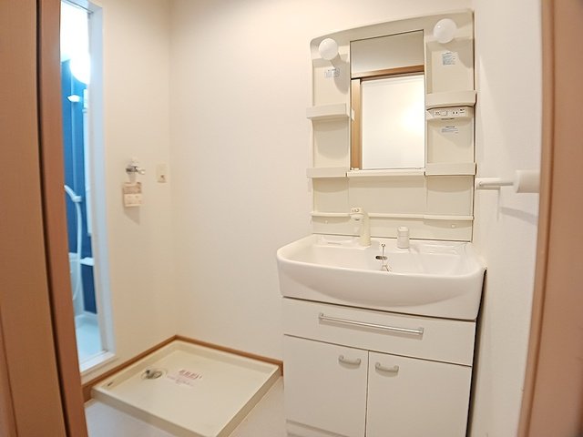 洗面設備　忙しい朝には欠かせない洗面所です