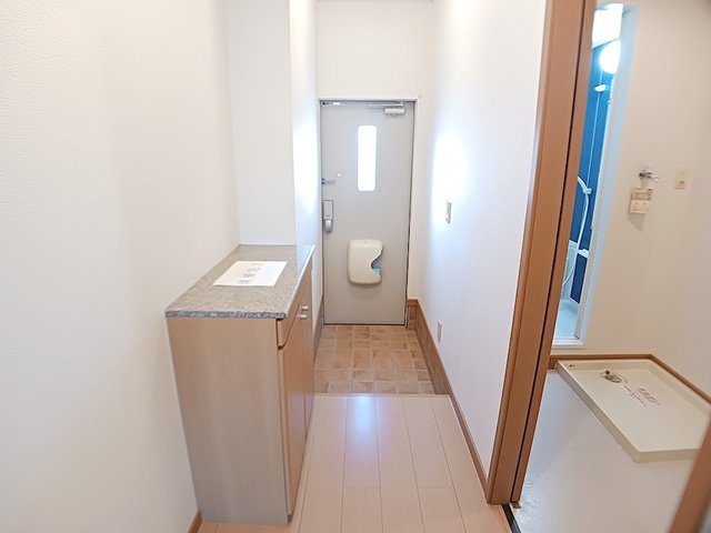 玄関　落ち着いた玄関です