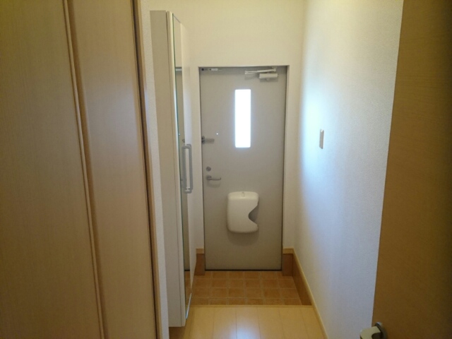 ベルソレイユIの玄関写真