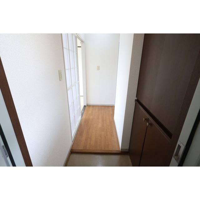 ラベンダーハイツ新井 D棟の玄関写真