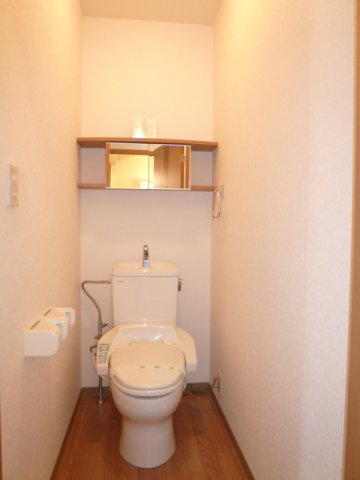トイレ　ゆったりとした空間のトイレです