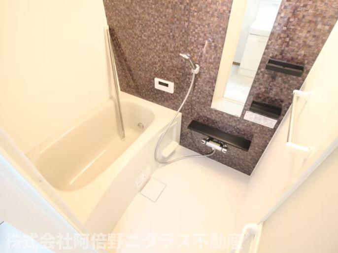 バス・シャワールーム　内装は別部屋の参考写真です。