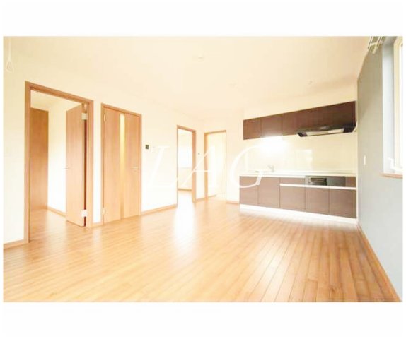 居室・リビング　洋室のお部屋です。