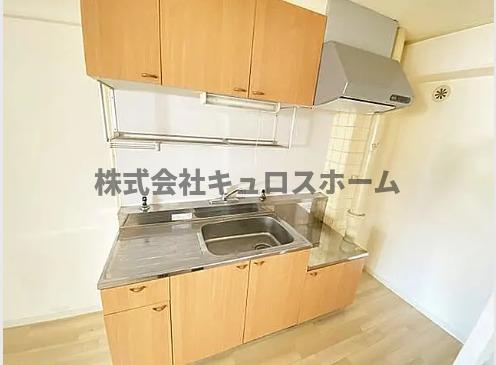 ＪＲ大阪環状線 玉造駅 徒歩1分 8階建 築41年のキッチン写真
