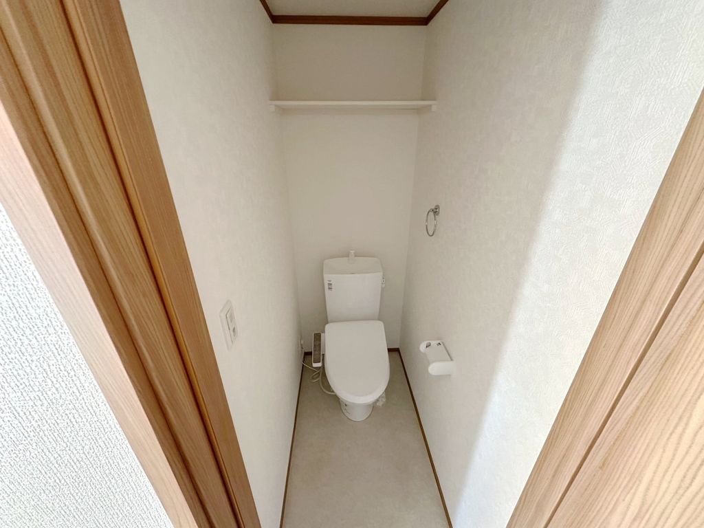 トイレ　トイレ