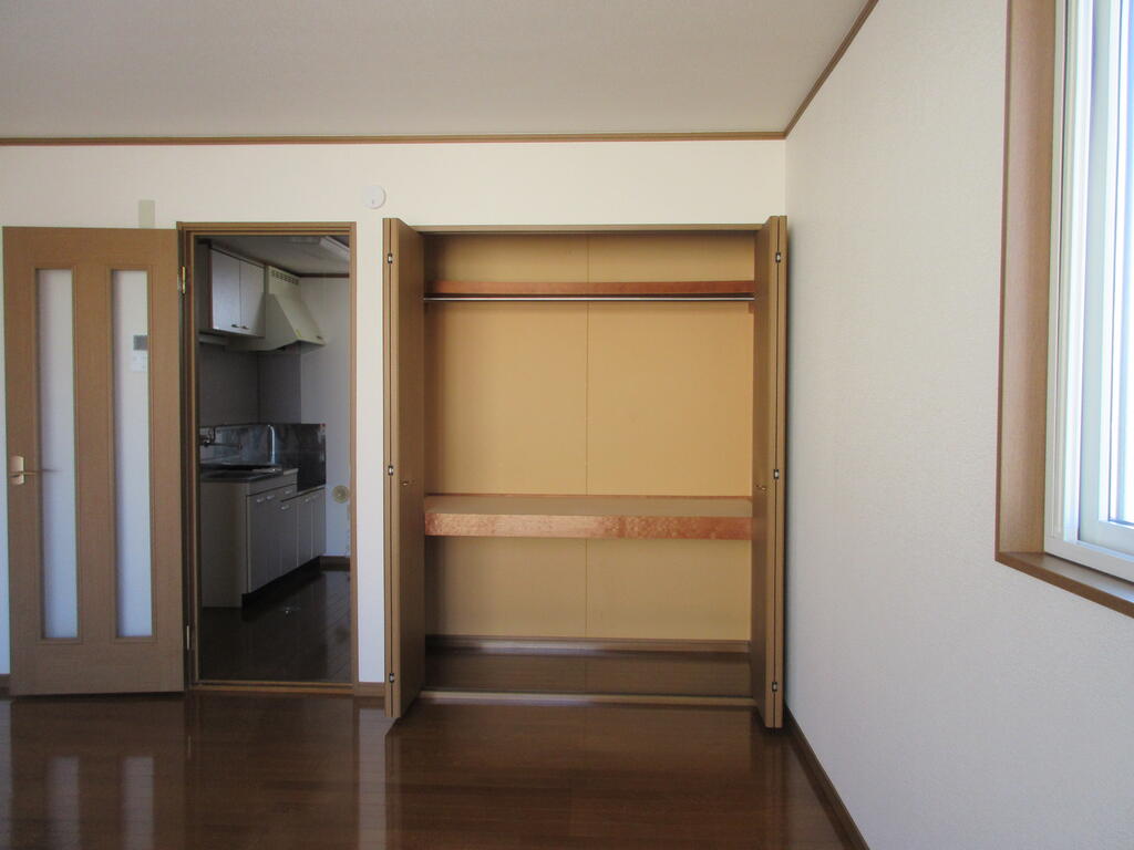 収納　クローゼット