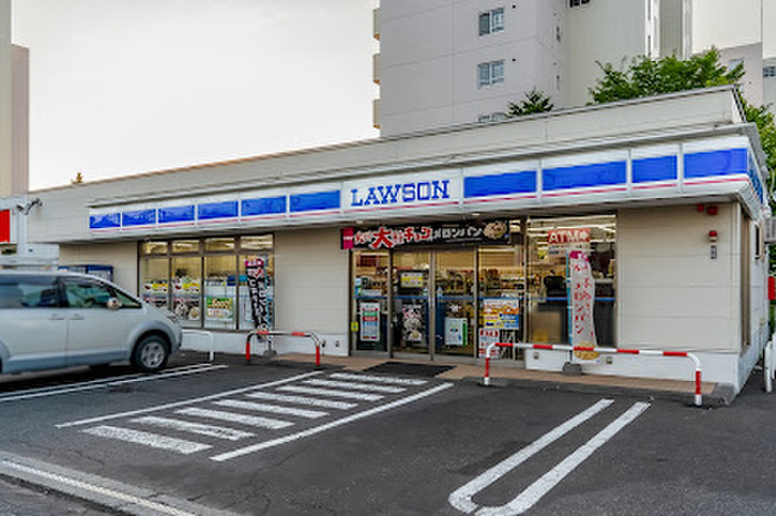 コンビニ　ローソン 札幌厚別中央店（コンビニ）まで350m