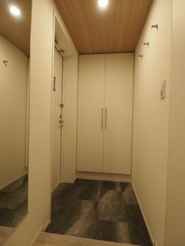 玄関　別号室のお写真です