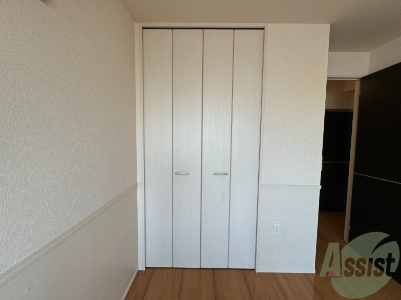 収納　クローゼットはとても広く、たくさん収納できそうですね。