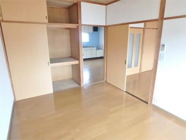 高橋マンションの居間写真