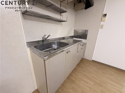 キッチン　壁付けキッチンでスペースを最大限有効活用できます！