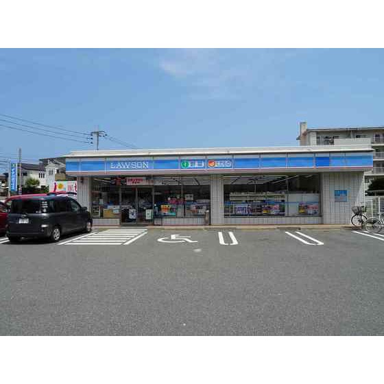 コンビニ　ローソン荒江１丁目店（コンビニ）まで136m
