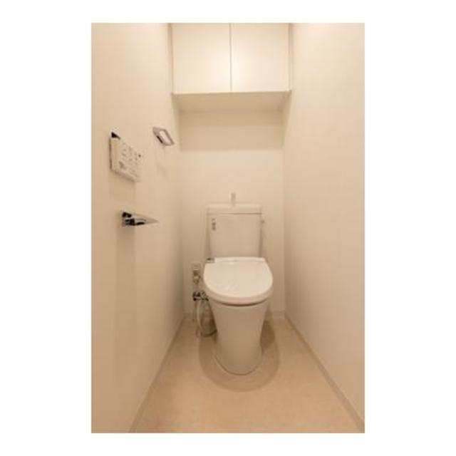 トイレ　※写真は同タイプ住戸です。