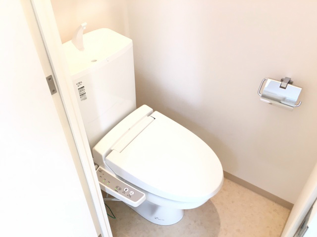 トイレ　同建物、他号室写真参照