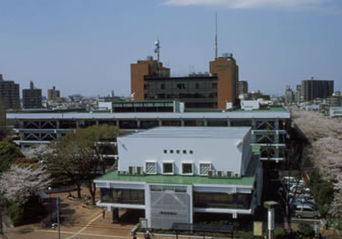 役所　区役所（役所）まで814m