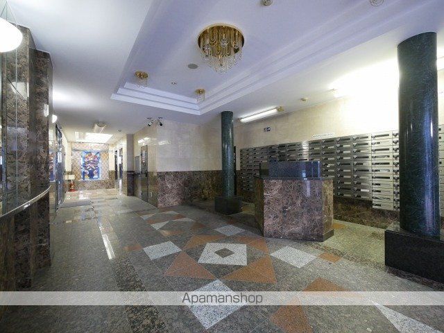 地下鉄七隈線 薬院大通駅 徒歩2分 15階建 築25年の外観写真