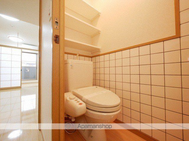 地下鉄七隈線 薬院大通駅 徒歩2分 15階建 築25年のトイレ写真