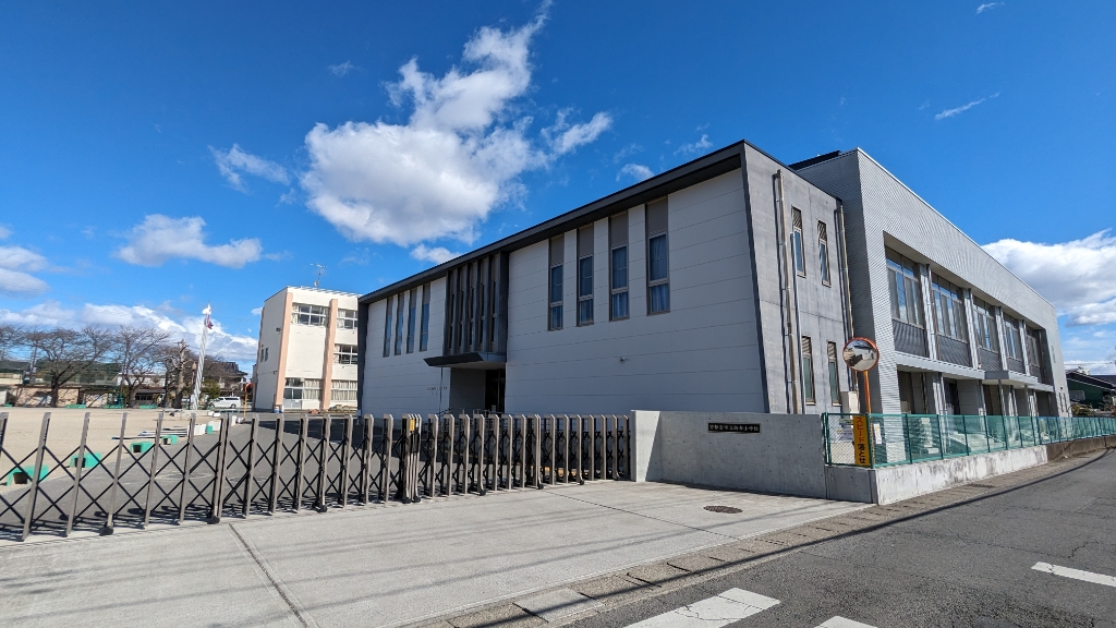 小学校　宇都宮市立御幸小学校（小学校）まで1137m