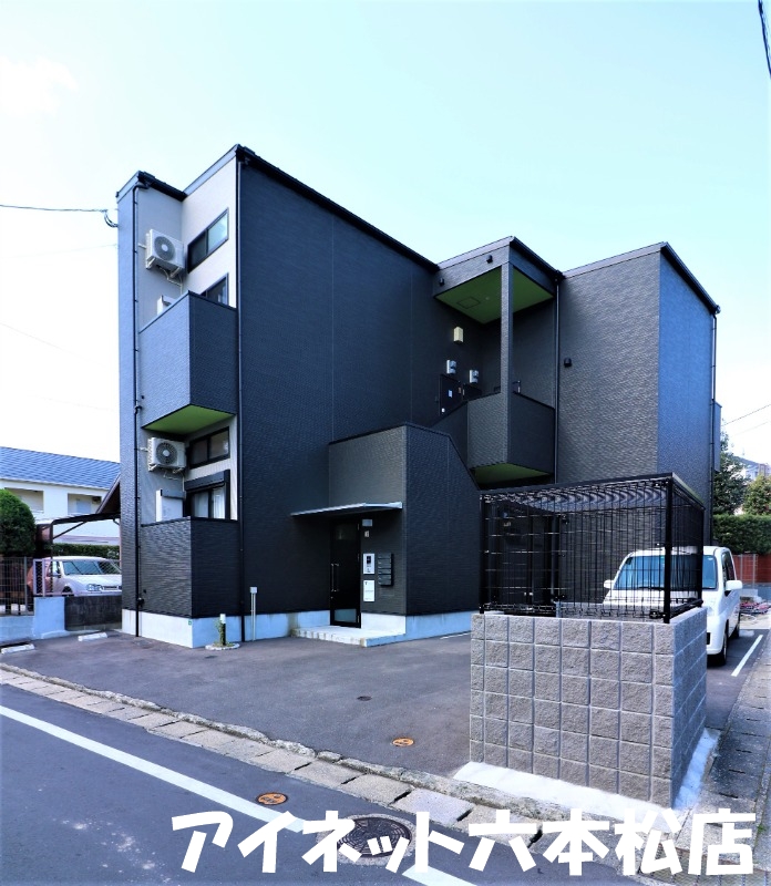 地下鉄七隈線 茶山駅 徒歩10分 築9年