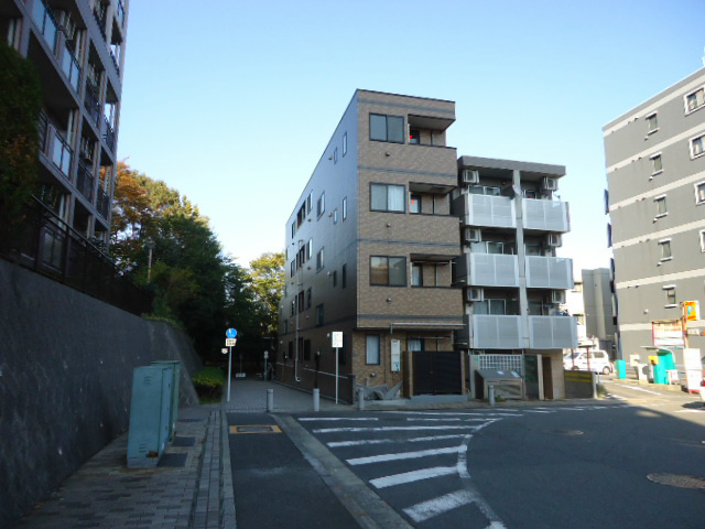 建物外観　仲町台徒歩４分