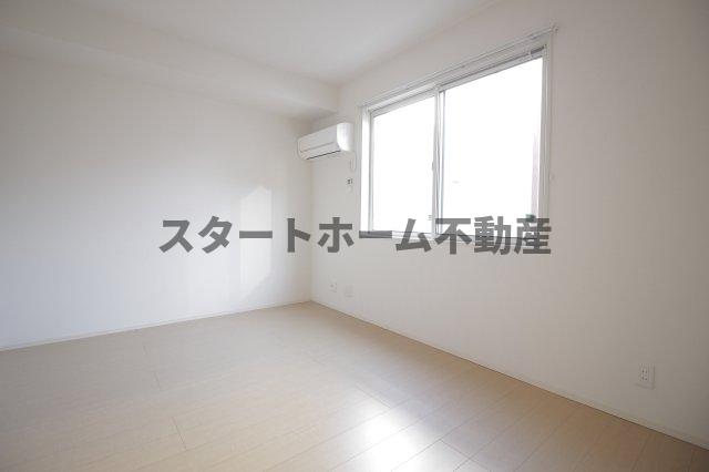 その他部屋・スペース　落ち着いて過ごせるお部屋なので、寝室にいかがでしょうか