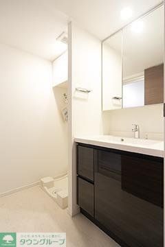 洗面設備　※写真は同タイプ住戸です。