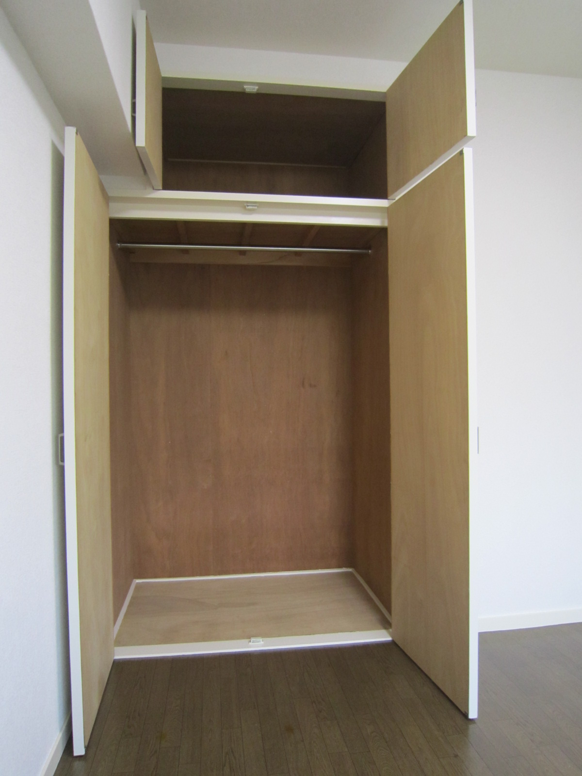 収納　洋室5.8帖クローゼット