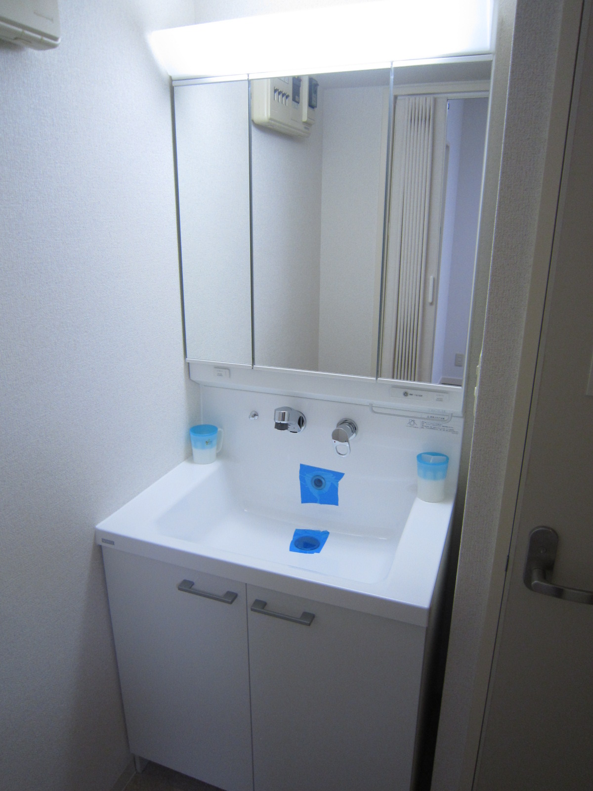 洗面設備　シャンプードレッサー