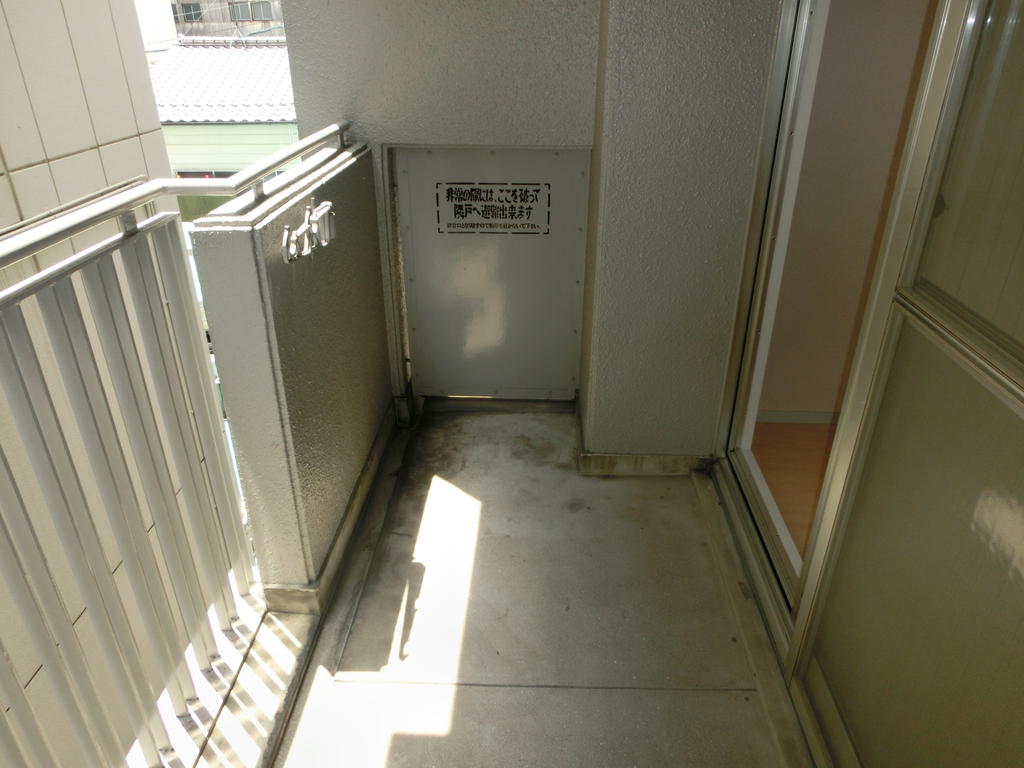 バルコニー　写真は別のお部屋です。現況を優先させて頂きます。