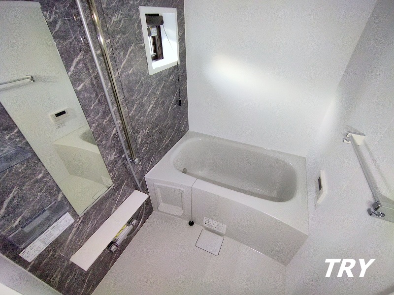 バス・シャワールーム　追炊き機能付き