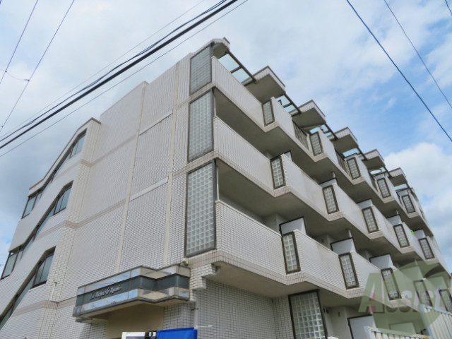 仙台市青葉区国見のマンションの建物外観