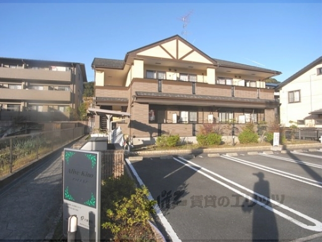京都市左京区岩倉幡枝町のマンションの建物外観