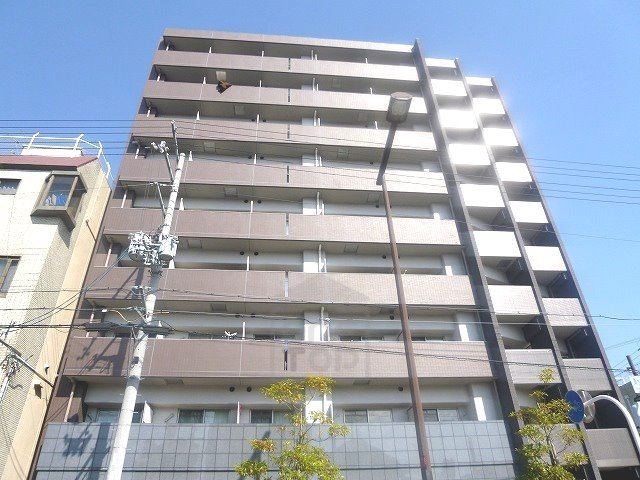 クレアート大阪トゥールビヨンの建物外観