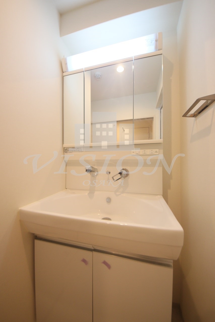 洗面設備　写真は別タイプとなります。