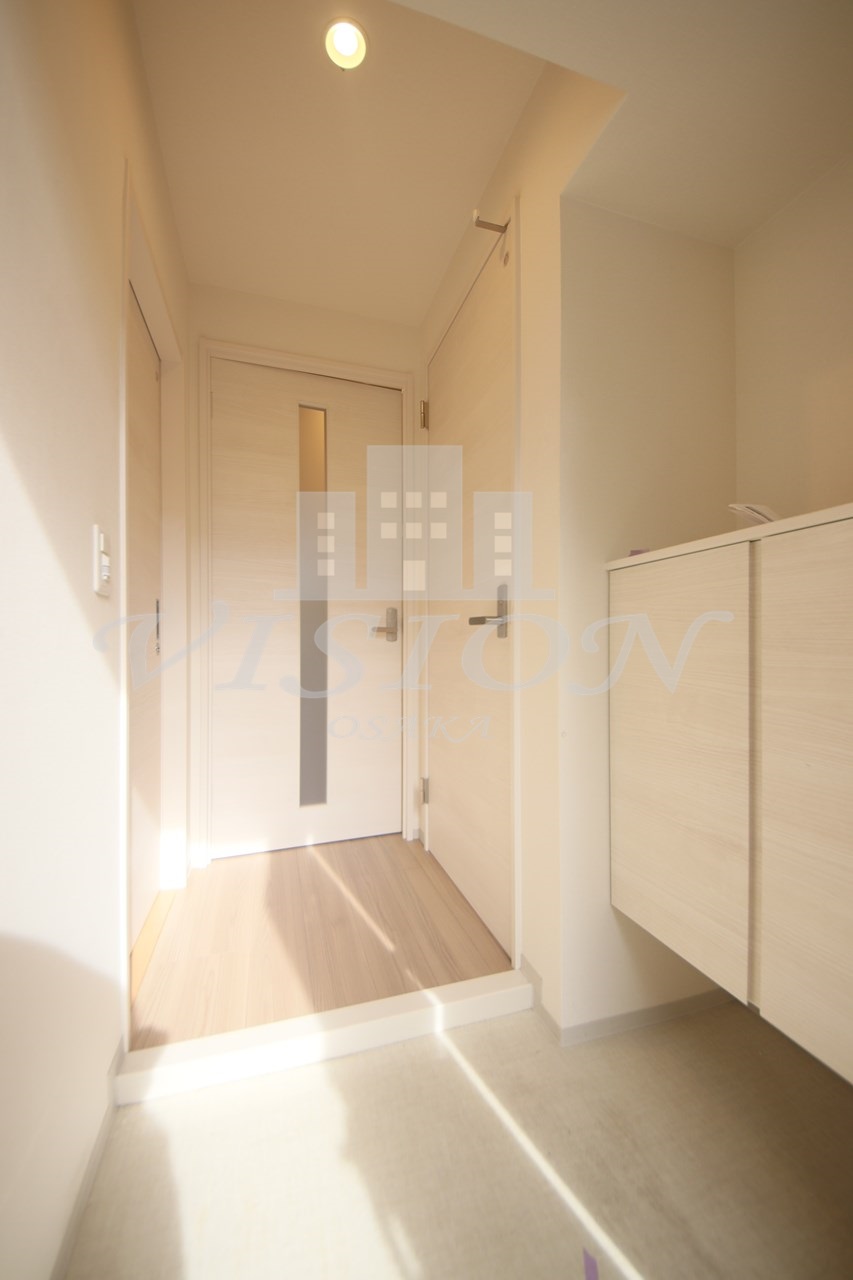 玄関　写真は別タイプとなります。