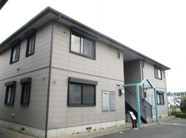 松戸市紙敷のアパートの建物外観