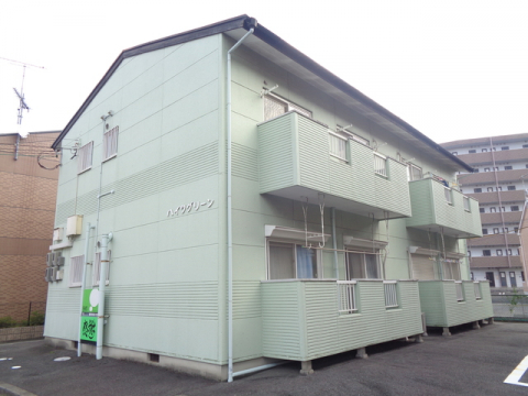 甲賀市水口町本綾野のアパートの建物外観