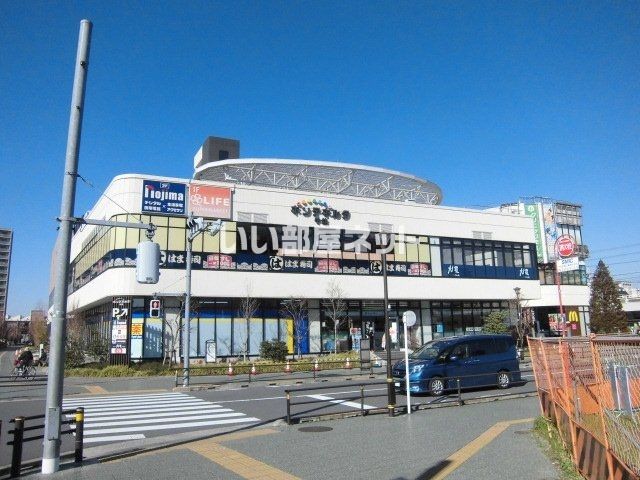 【グラナーデ千住緑町のショッピングセンター】