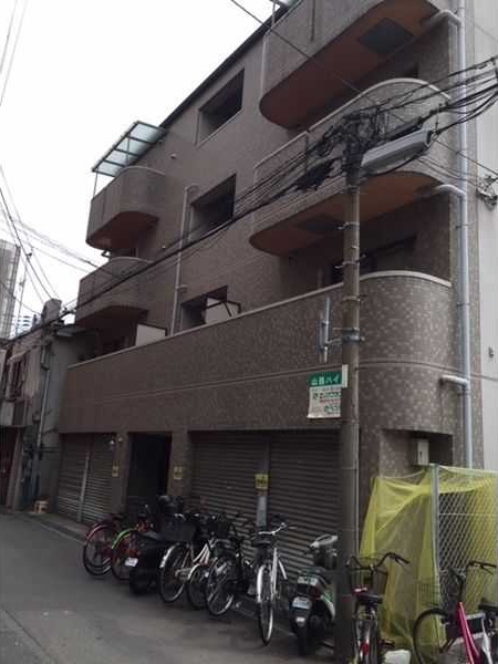 尼崎市神田中通のマンションの建物外観