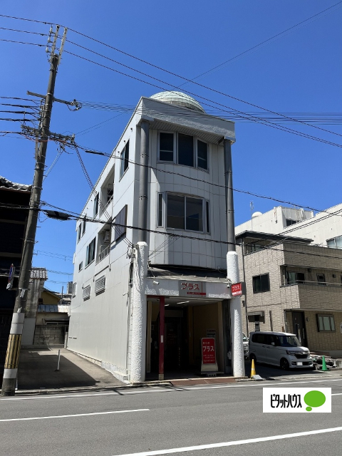 和歌山市本町のマンションの建物外観