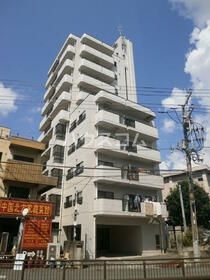 横須賀市衣笠栄町のマンションの建物外観