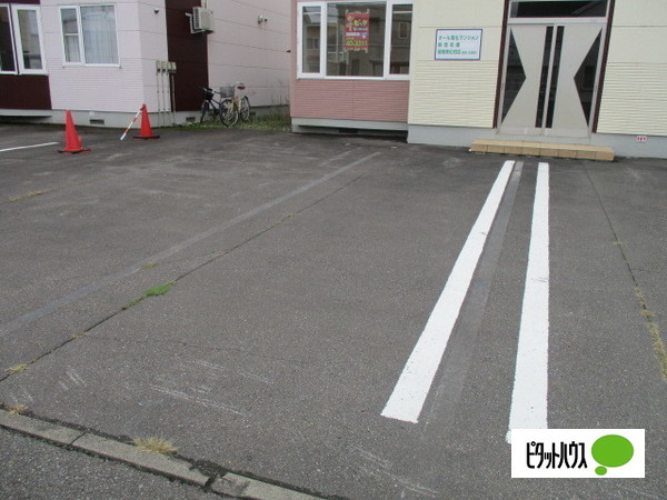 【旭川市永山九条のアパートの駐車場】