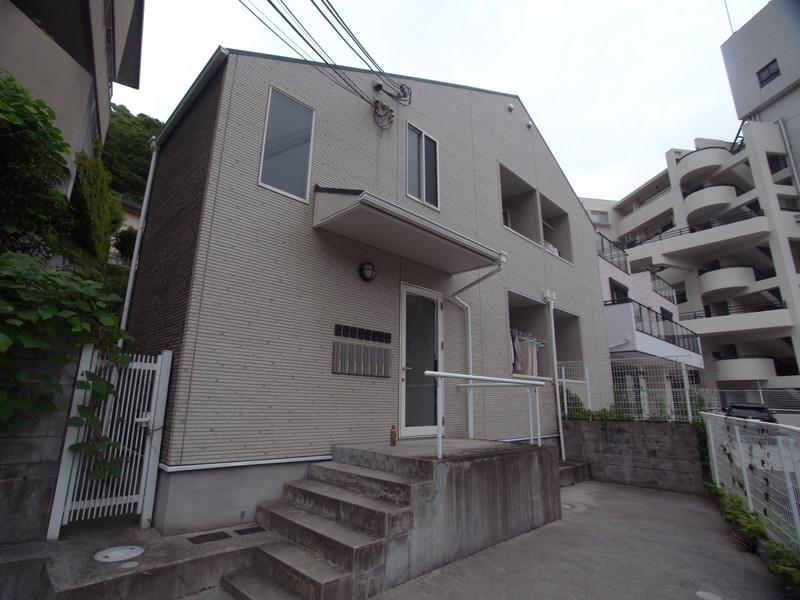 建物外観　グランシャリオ山本通II